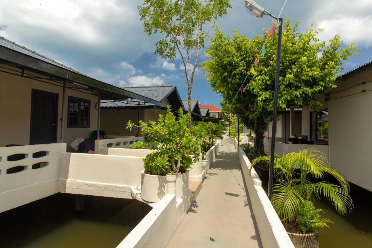 Aussieland Bungalows Lamaj-part Kültér fotó